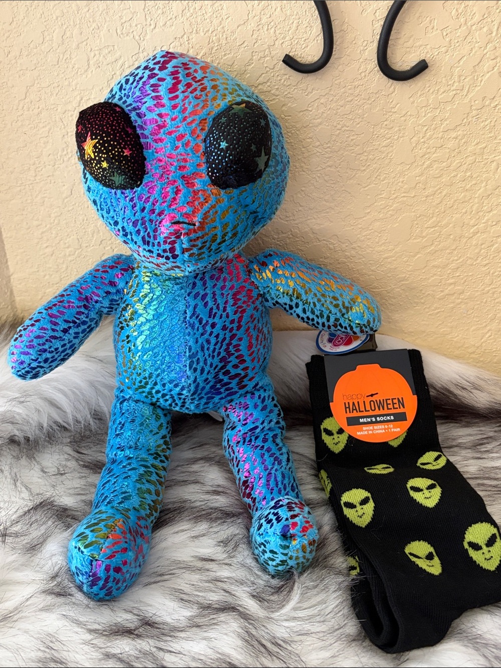 Halloween Alien Socks - Black with Neon Green Alien Faces and Alien